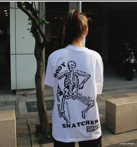 White TEE Black S and SS23 Print BODY Skull SNATCHERS Back L XL M 0910